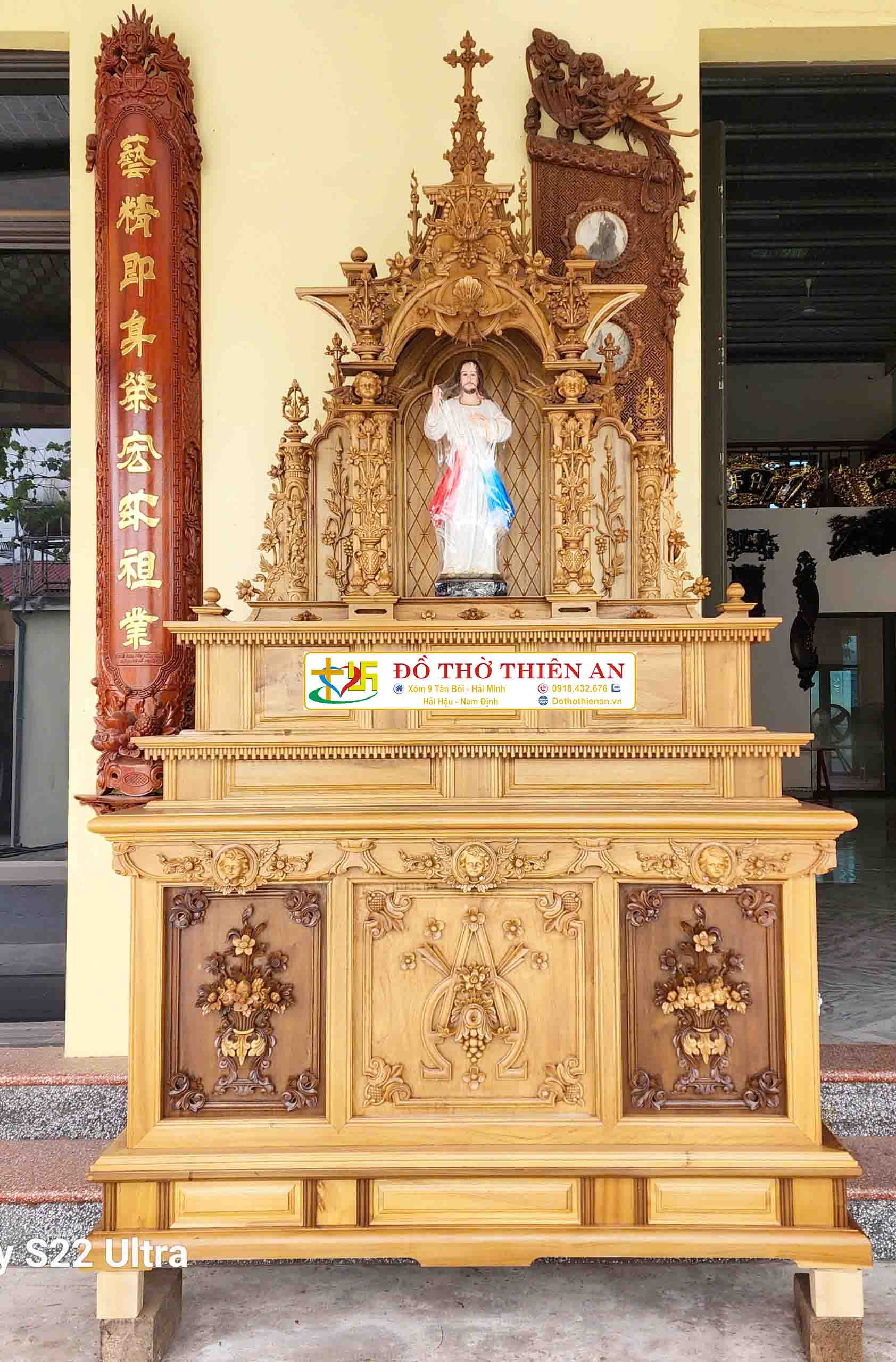 bàn thờ công giáo
